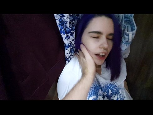 ❤️ Знайшов мою сестру в шафі і допоміг їй закінчити ❌ Чортове відео  у нас ❌️