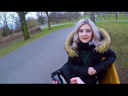 ❤️ Ковтає гарячу сперму незнайомця за гроші - мінет у парку від Єви Ельфі ❌ Чортове відео  у нас ❌️